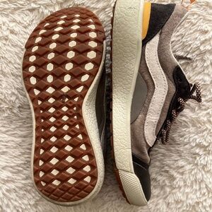 Vans walk/run shoes
